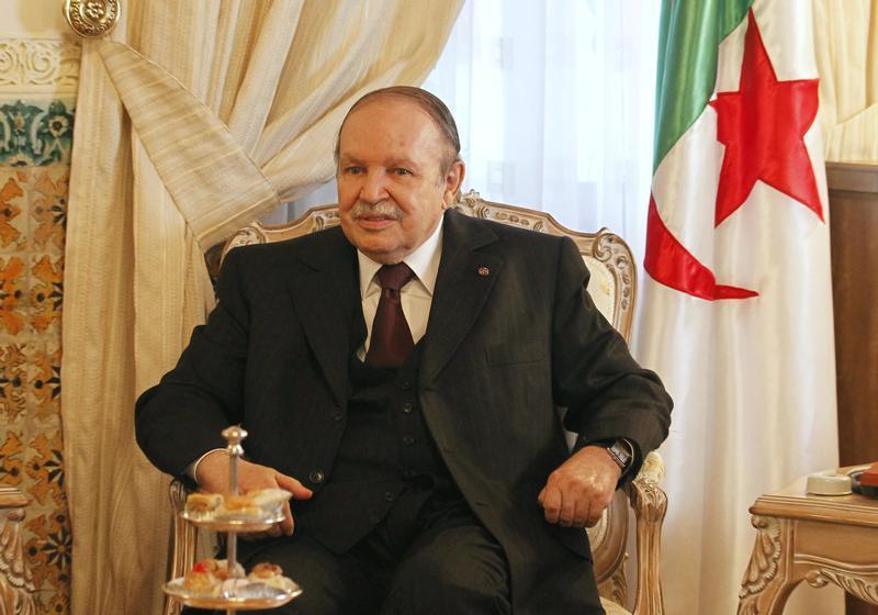 Algérie : Bouteflika de retour en Algérie, son état de santé toujours fragile