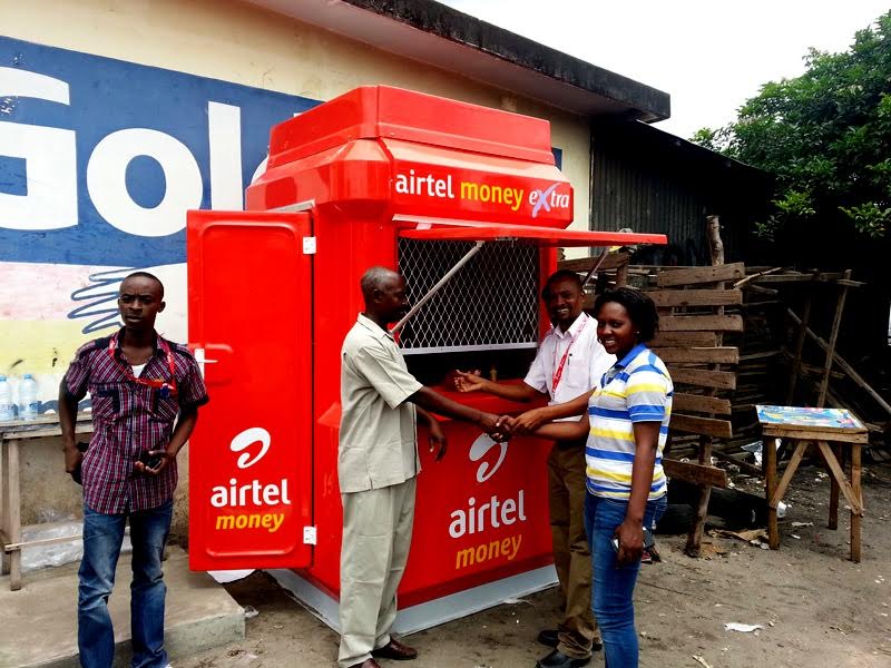 Ouganda : Quatre opérateurs de téléphonie mobile font illégalement du Mobile Money