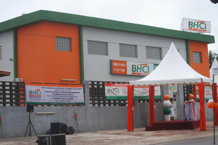 Côte d’Ivoire : L’Etat cède la banque de l’habitat aux privés