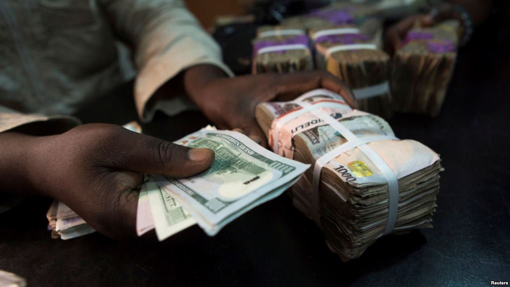 La monnaie du Nigeria le naira flotte librement