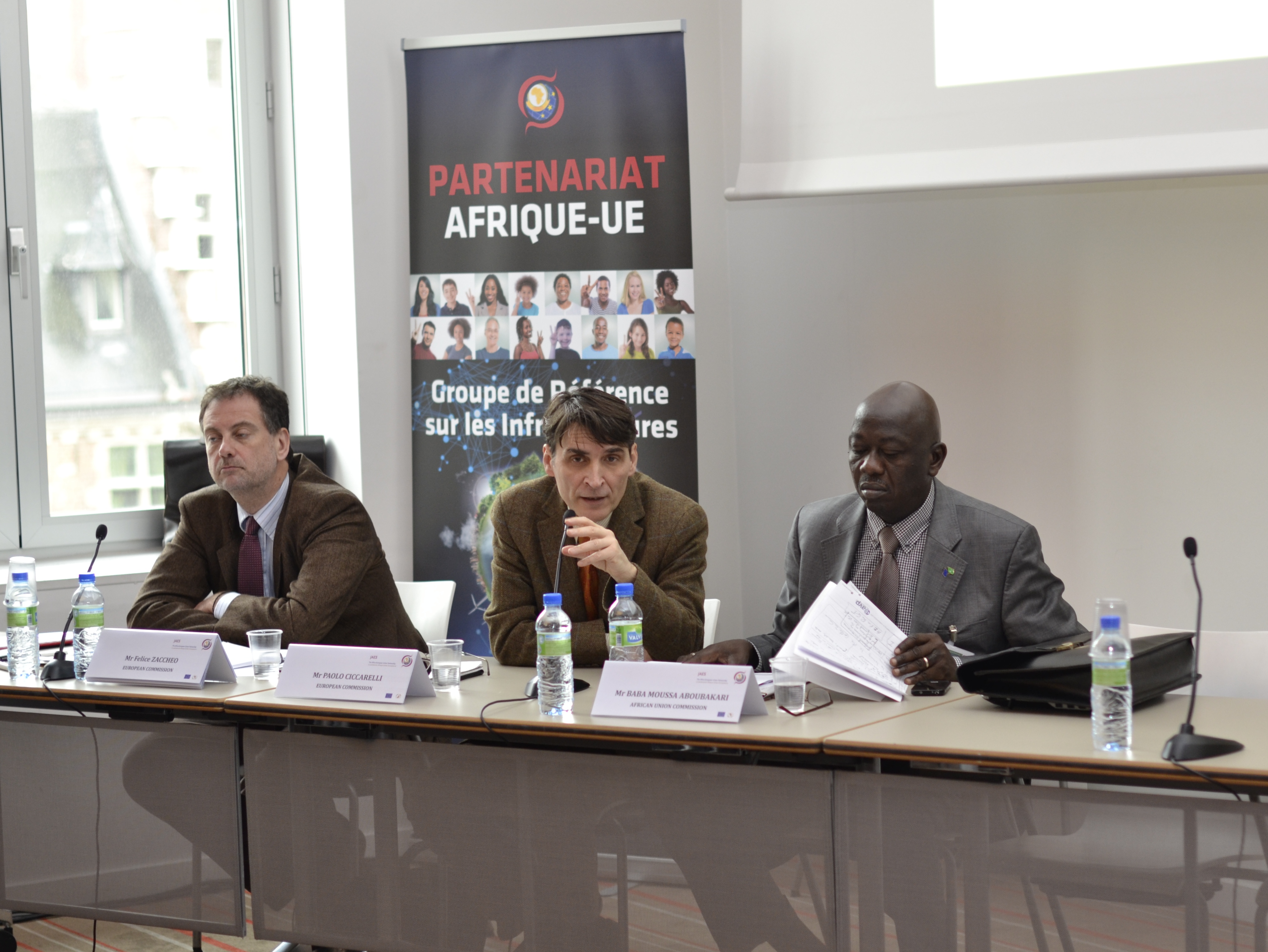 Les futurs rapports entre l’Europe et l’Afrique évoqués lors d’une réunion à Abidjan
