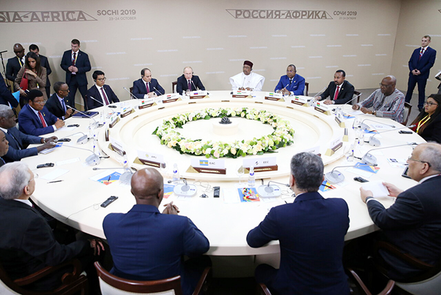 Russie-Afrique : un 1er accord de 2 milliards d’euros pour le Maroc