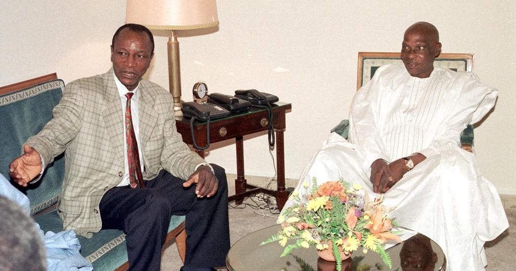 Guinée: Abdoulaye Wade prêt à héberger Alpha Condé dans sa villa à Dakar