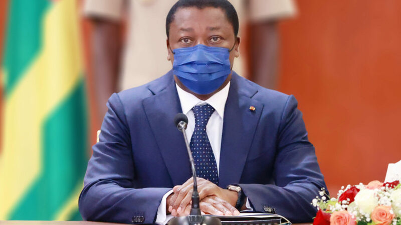 Togo: Faure Gnassingbé avance un mois de salaire aux fonctionnaires du public et du parapublic