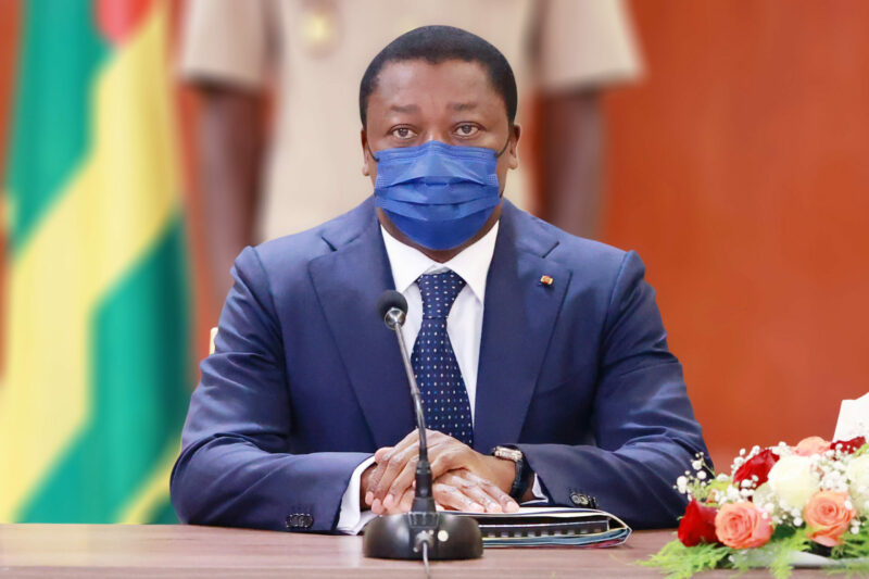 Togo: Faure Gnassingbé avance un mois de salaire aux fonctionnaires du public et du parapublic