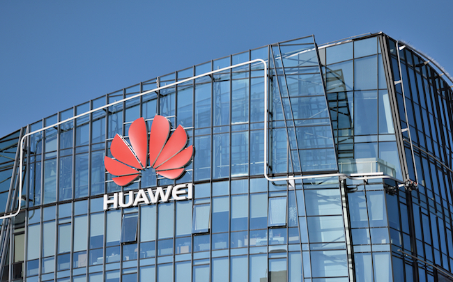 Le géant chinois Huawei lance en Angola un programme de formation sur les TIC