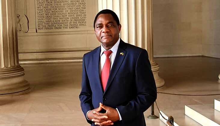 Zambie: le président Hakainde Hichilema préoccupé par l’utilisation des réseaux sociaux