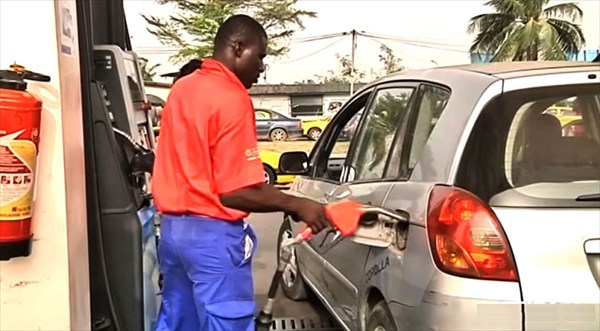Le Congo augmente de 5% les prix du carburant à la pompe