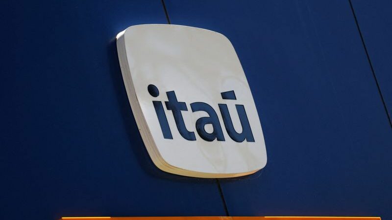 Itaú Unibanco, la plus grande banque privée du Brésil, avertit que les tensions économiques mondiales ont modifié les perspectives de croissance pour l’économie brésilienne en 2025.