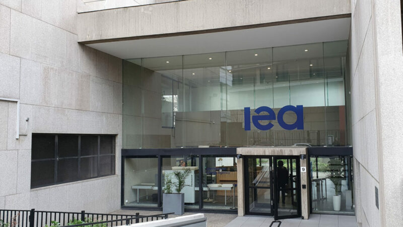 Tensions sur le marché énergétique mondial: L’AIE annonce la libération de stocks stratégiques